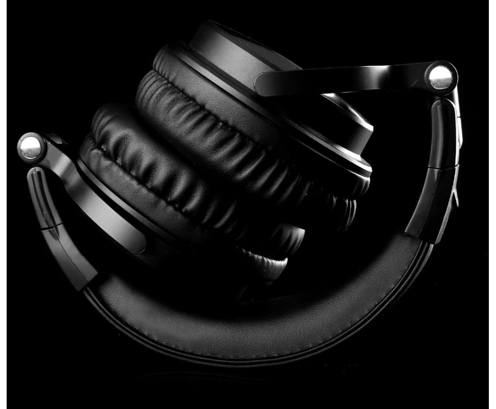 Pro Wireless Bluetooth Headphones